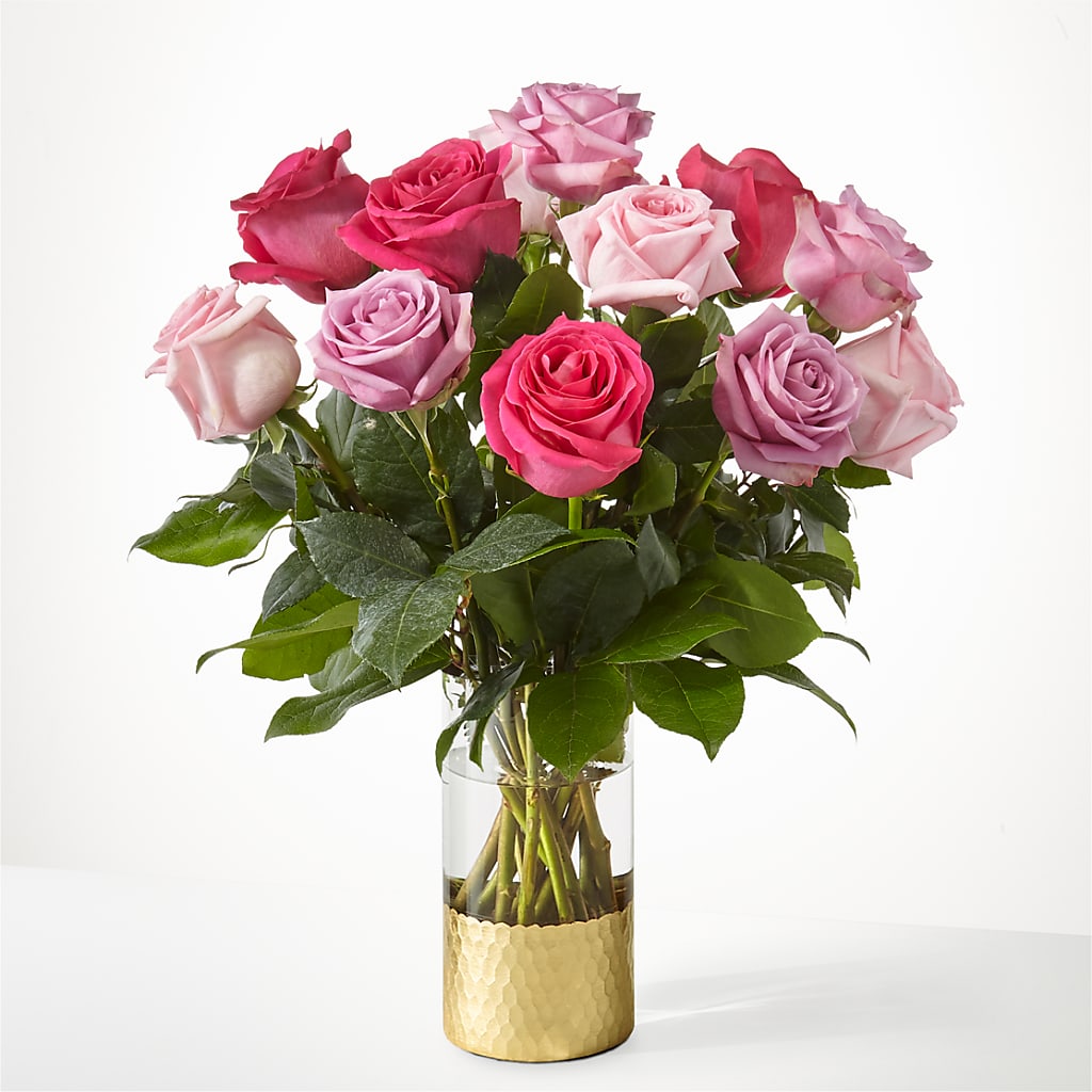 Pure Beauty Mixed Roses – MAYA'S FLOWER SHOP, Carmichael CA