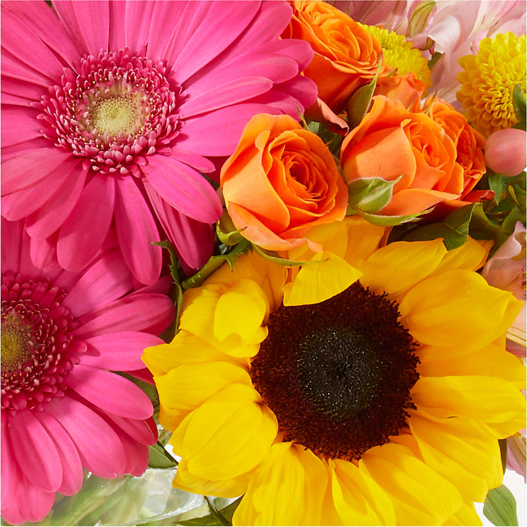 Florist Original Mixed Bouquet – MAYA'S FLOWER SHOP, Carmichael CA