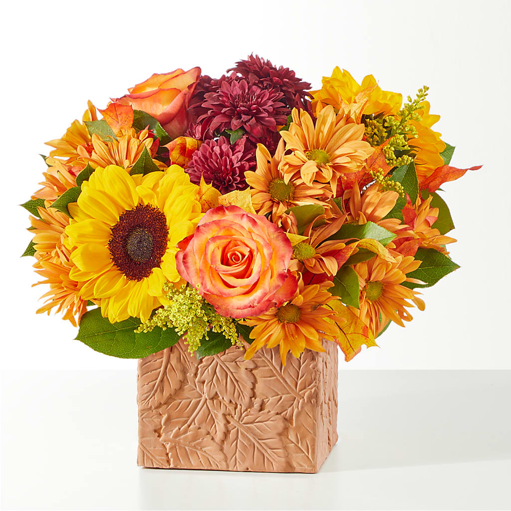The Outdoors Bouquet – MAYA'S FLOWER SHOP, Carmichael CA