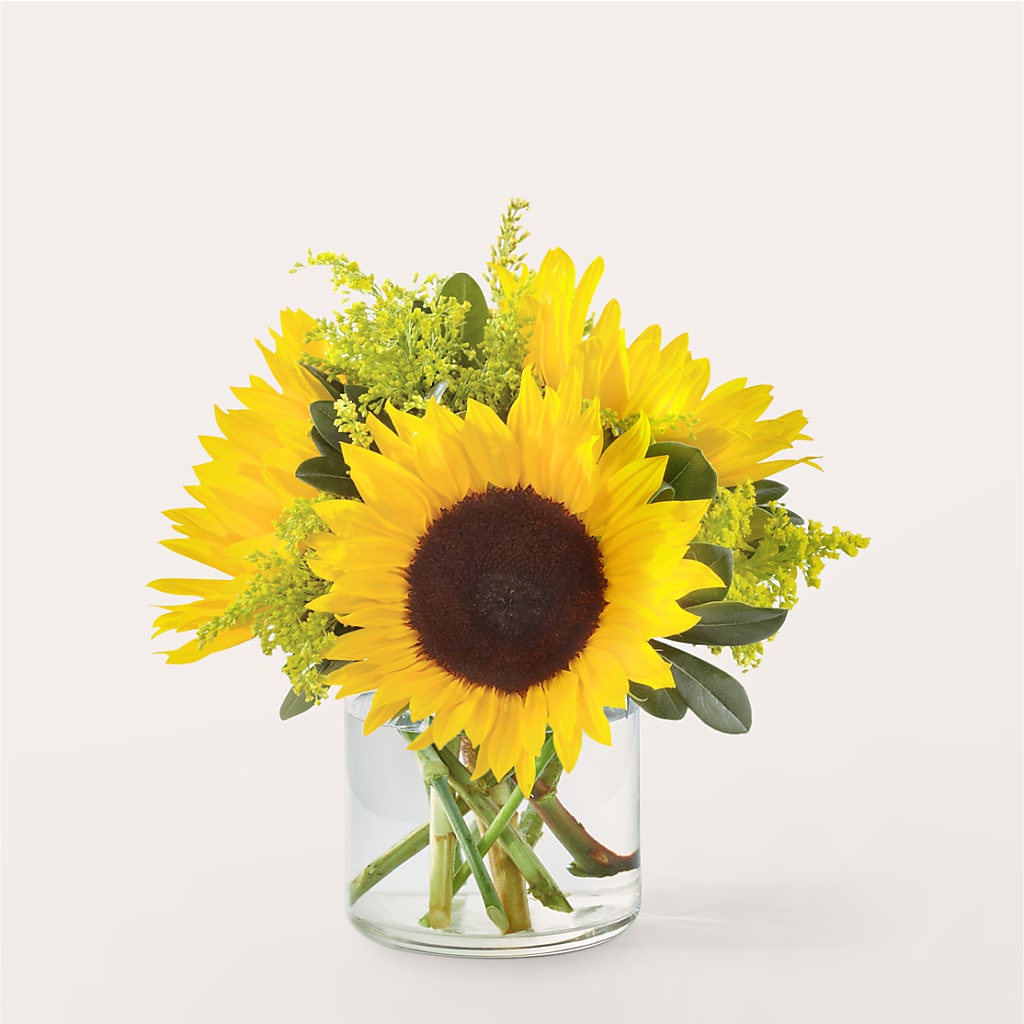 Beaming Sunflower Bouquet – MAYA'S FLOWER SHOP, Carmichael CA