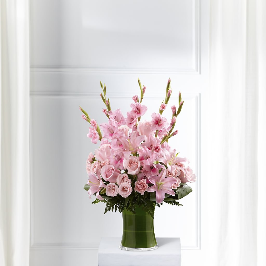 Lovely Tribute Bouquet – MAYA'S FLOWER SHOP, Carmichael CA