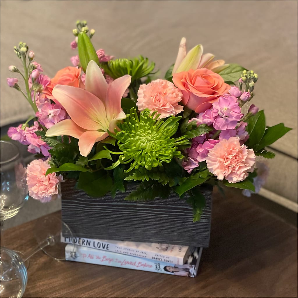 Beautiful Spirit Basket – MAYA'S FLOWER SHOP, Carmichael CA