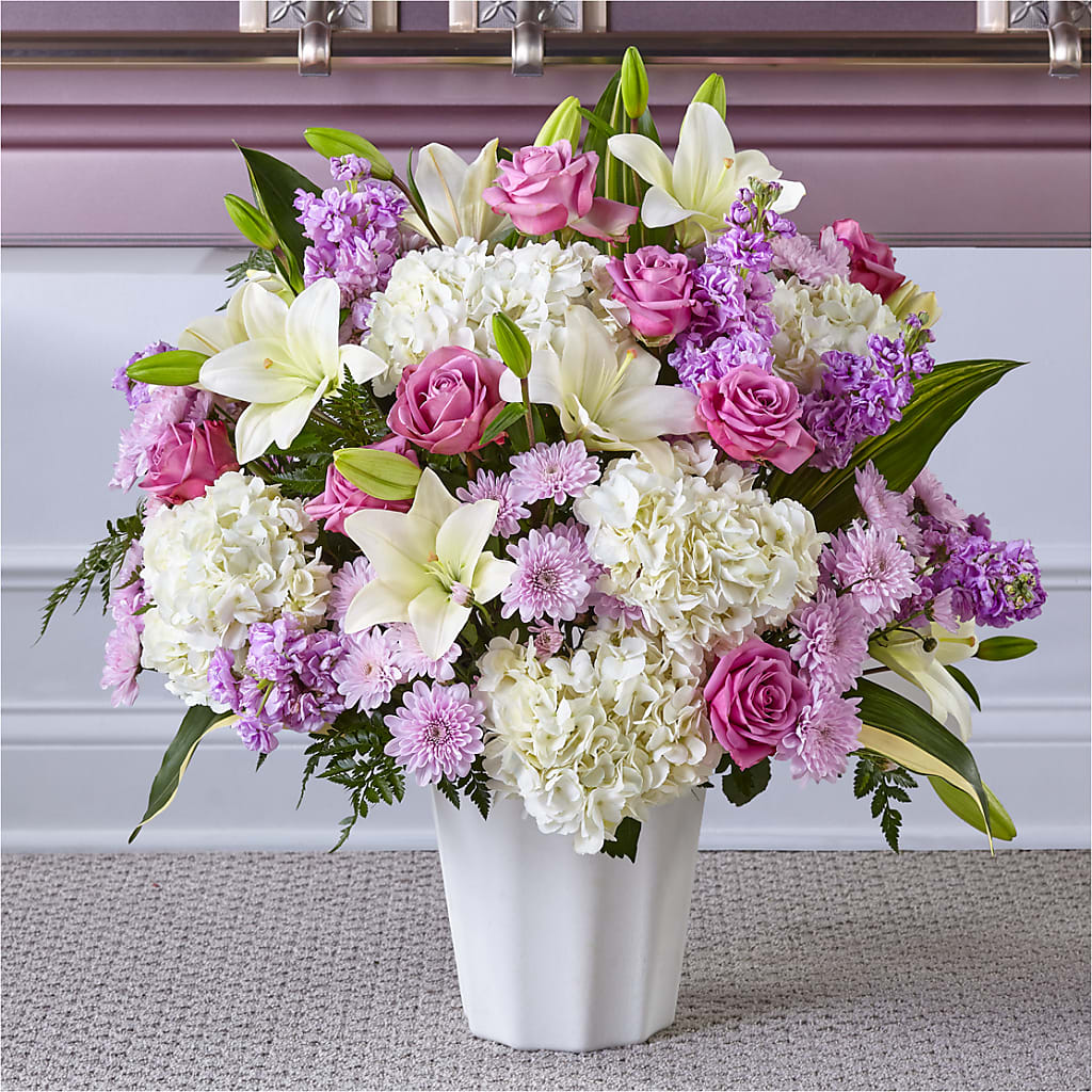 Heaven Sent Floor Basket – MAYA'S FLOWER SHOP, Carmichael CA