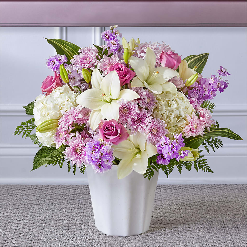Heaven Sent Floor Basket – MAYA'S FLOWER SHOP, Carmichael CA