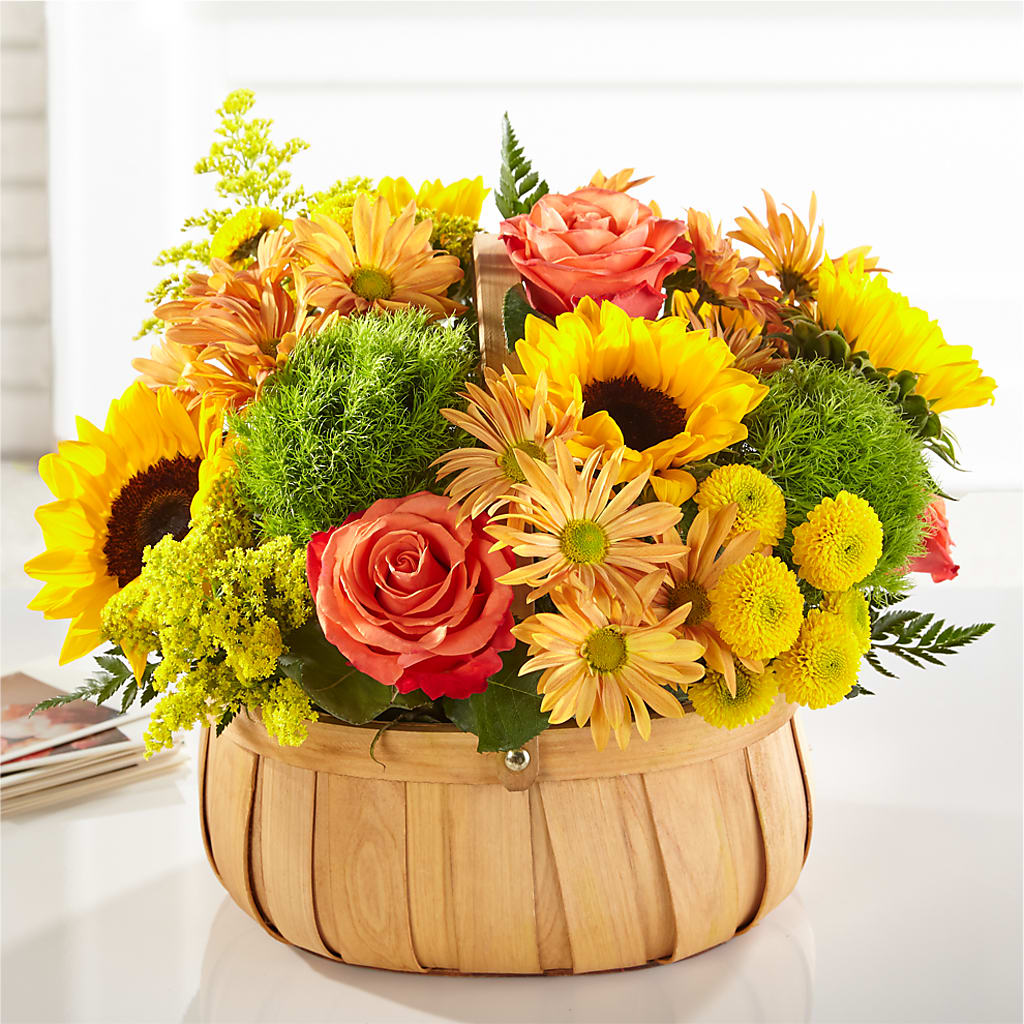 Harvest Sunflower Basket – MAYA'S FLOWER SHOP, Carmichael CA
