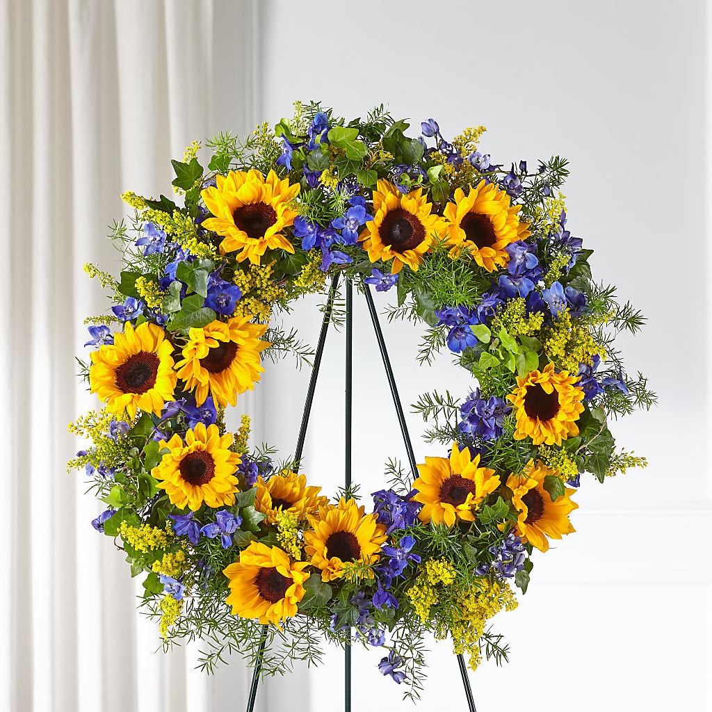 Bright Rays Wreath – MAYA'S FLOWER SHOP, Carmichael CA