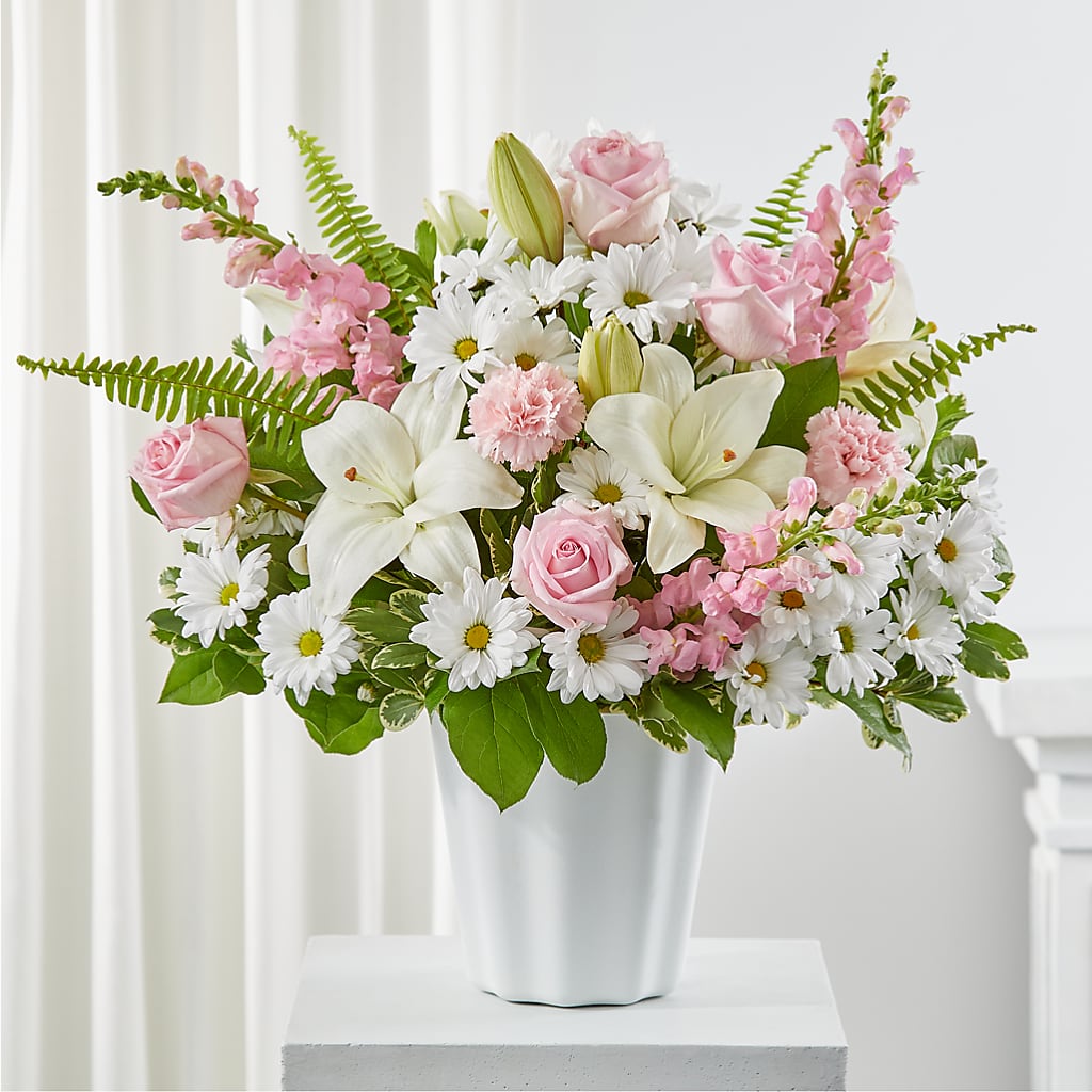 Soft Touch Tabletop Basket – MAYA'S FLOWER SHOP, Carmichael CA