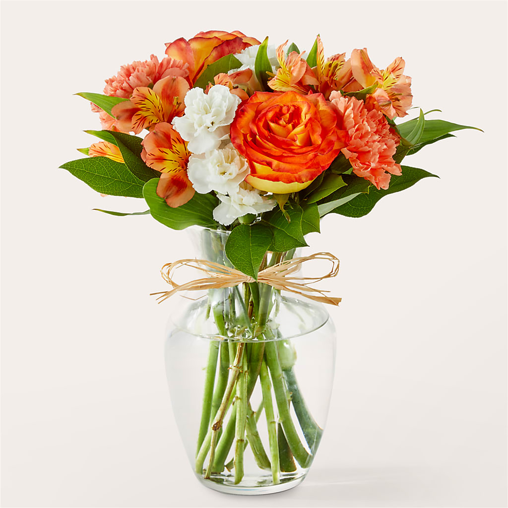 Apricot Glow Bouquet – MAYA'S FLOWER SHOP, Carmichael CA