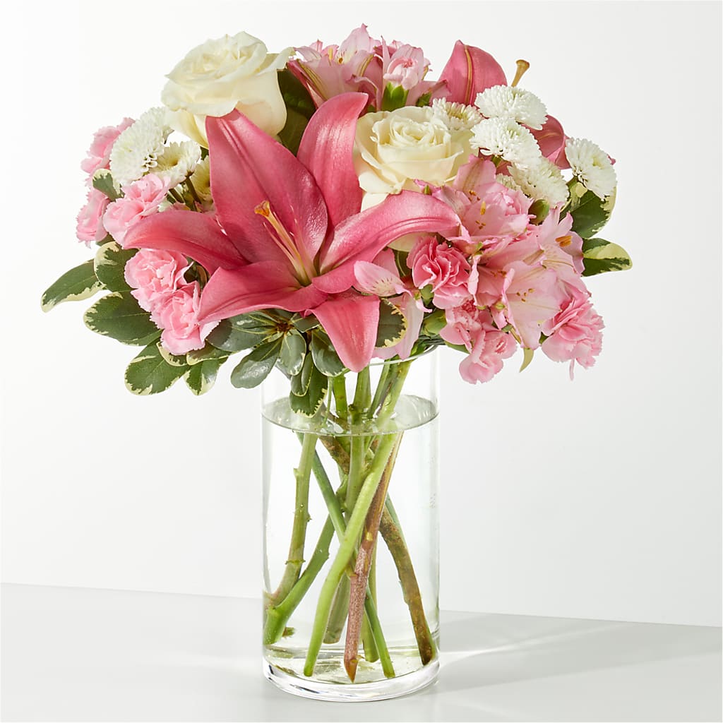 Piece of Cake Bouquet – MAYA'S FLOWER SHOP, Carmichael CA