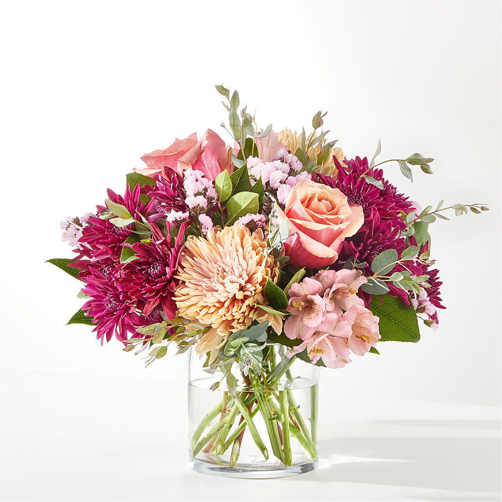Berry Cobbler Bouquet – MAYA'S FLOWER SHOP, Carmichael CA