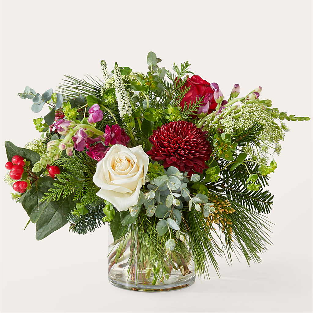Cranberry Fizz Bouquet – MAYA'S FLOWER SHOP, Carmichael CA