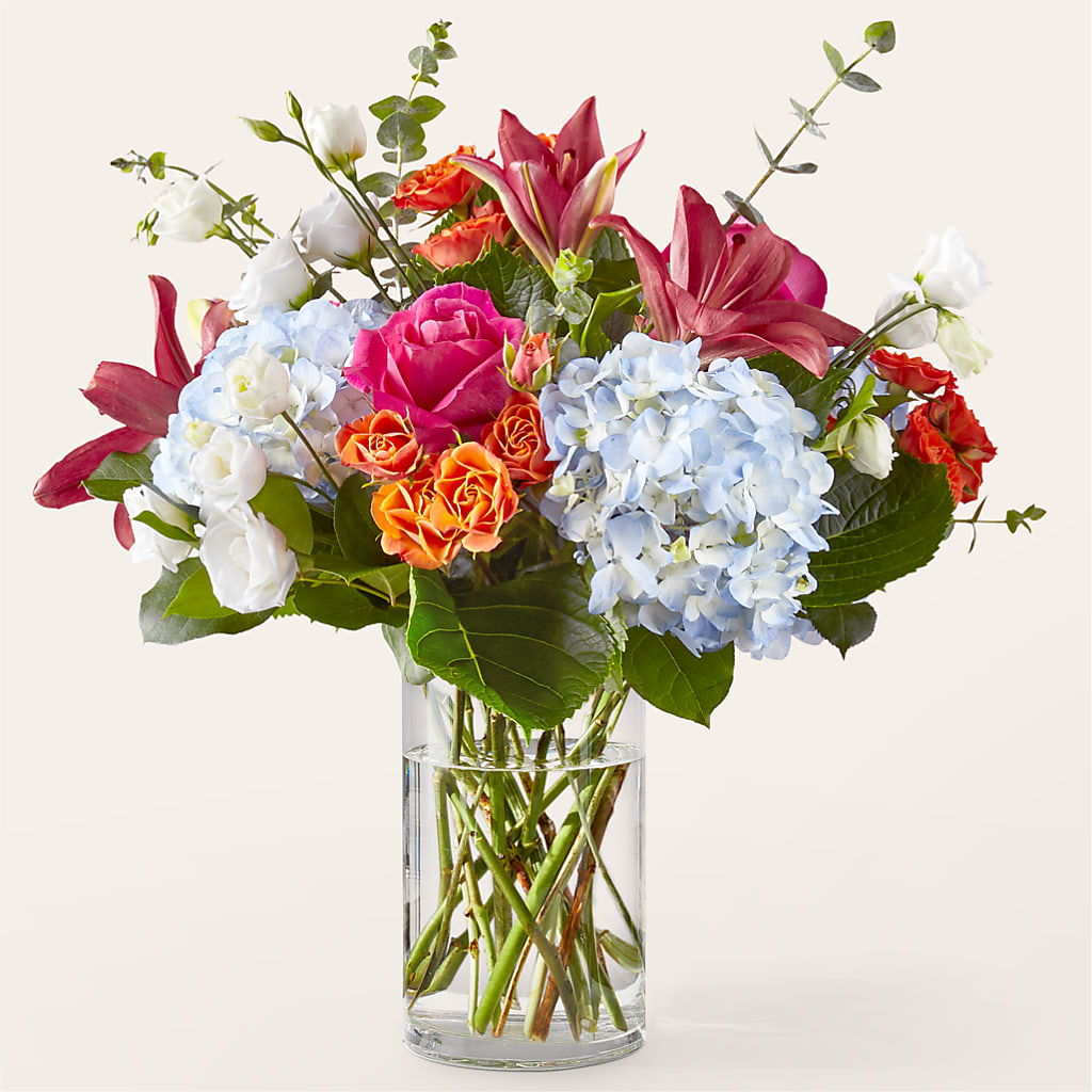 Awestruck Luxury Bouquet – MAYA'S FLOWER SHOP, Carmichael CA