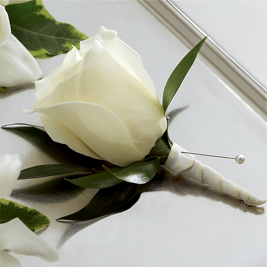 White Rose Boutonniere – MAYA'S FLOWER SHOP, Carmichael CA