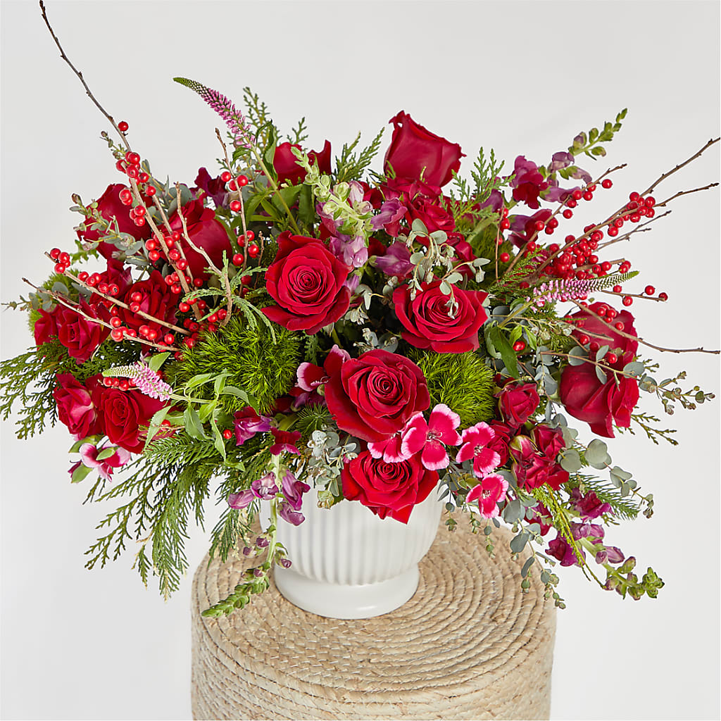 Big Red Bow Bouquet – MAYA'S FLOWER SHOP, Carmichael CA
