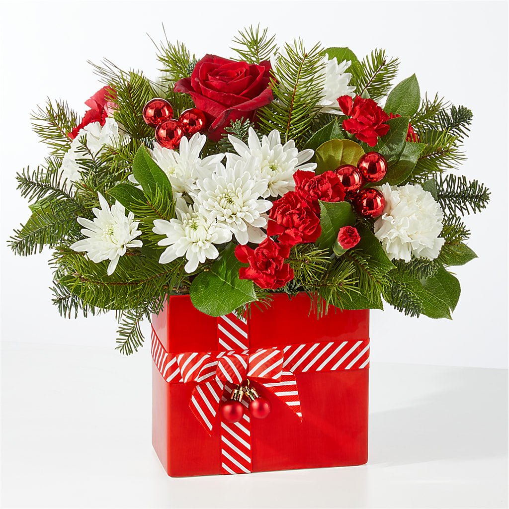 Presents Under the Tree Bouquet – MAYA'S FLOWER SHOP, Carmichael CA