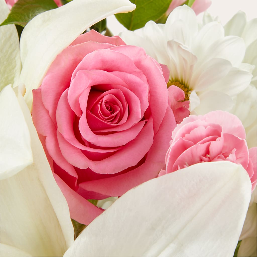 Whispers of Comfort Bouquet – MAYA'S FLOWER SHOP, Carmichael CA