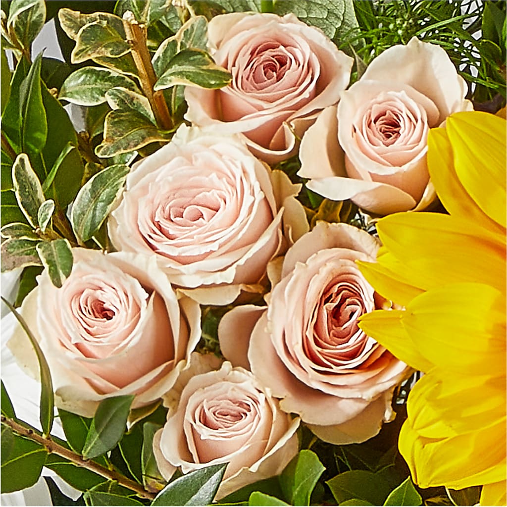 The Good Life Bouquet – MAYA'S FLOWER SHOP, Carmichael CA