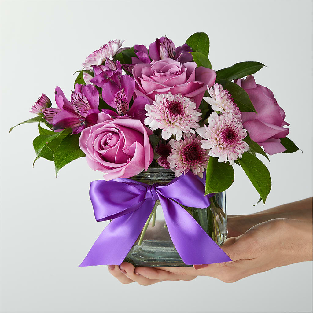 Sugarplum Bouquet – MAYA'S FLOWER SHOP, Carmichael CA