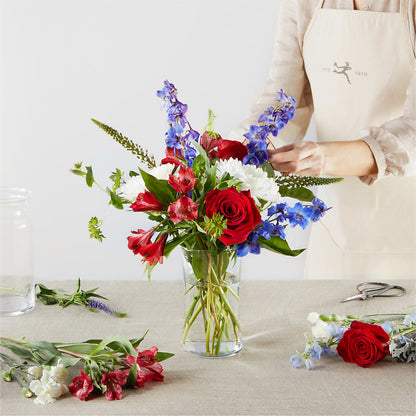 Star Spangled - A Florist Original – MAYA'S FLOWER SHOP, Carmichael CA
