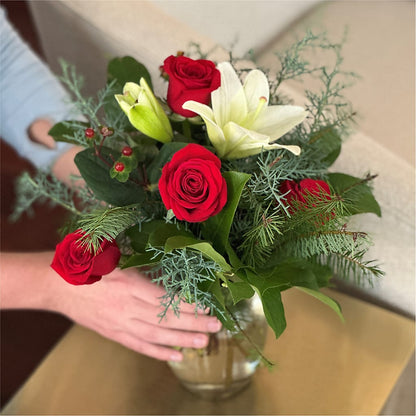 Glittering Lights Bouquet – MAYA'S FLOWER SHOP, Carmichael CA