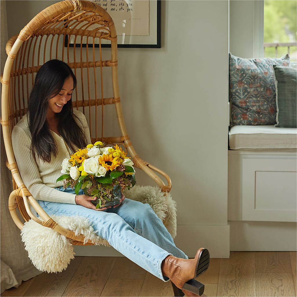 Luminous Morning Bouquet – MAYA'S FLOWER SHOP, Carmichael CA