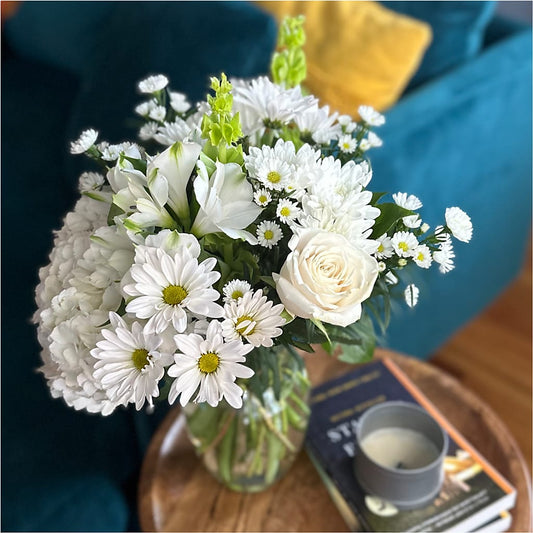 Classic Ivory – A Florist Original – MAYA'S FLOWER SHOP, Carmichael CA