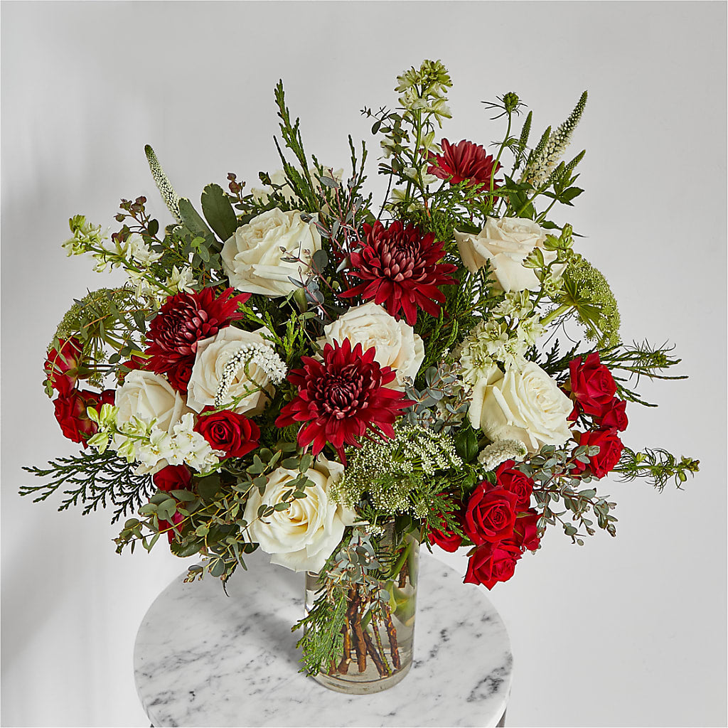 Favorite Traditions Bouquet – MAYA'S FLOWER SHOP, Carmichael CA