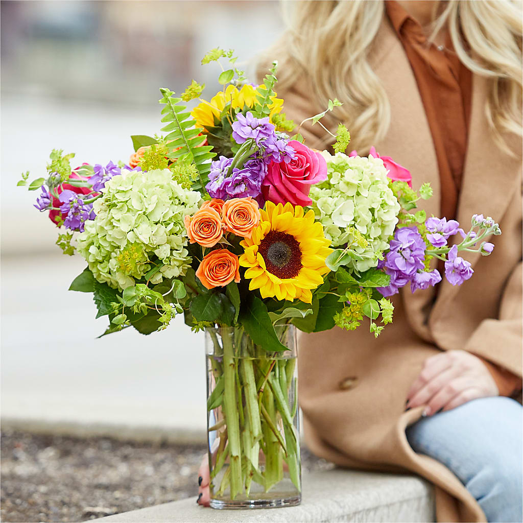 Vibrant Greetings Bouquet – MAYA'S FLOWER SHOP, Carmichael CA