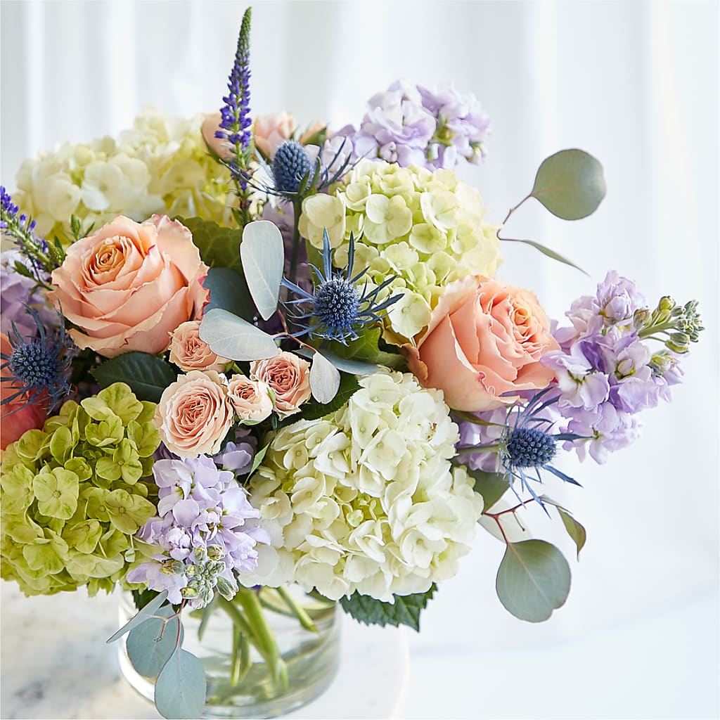 Porch Swing Bouquet – MAYA'S FLOWER SHOP, Carmichael CA