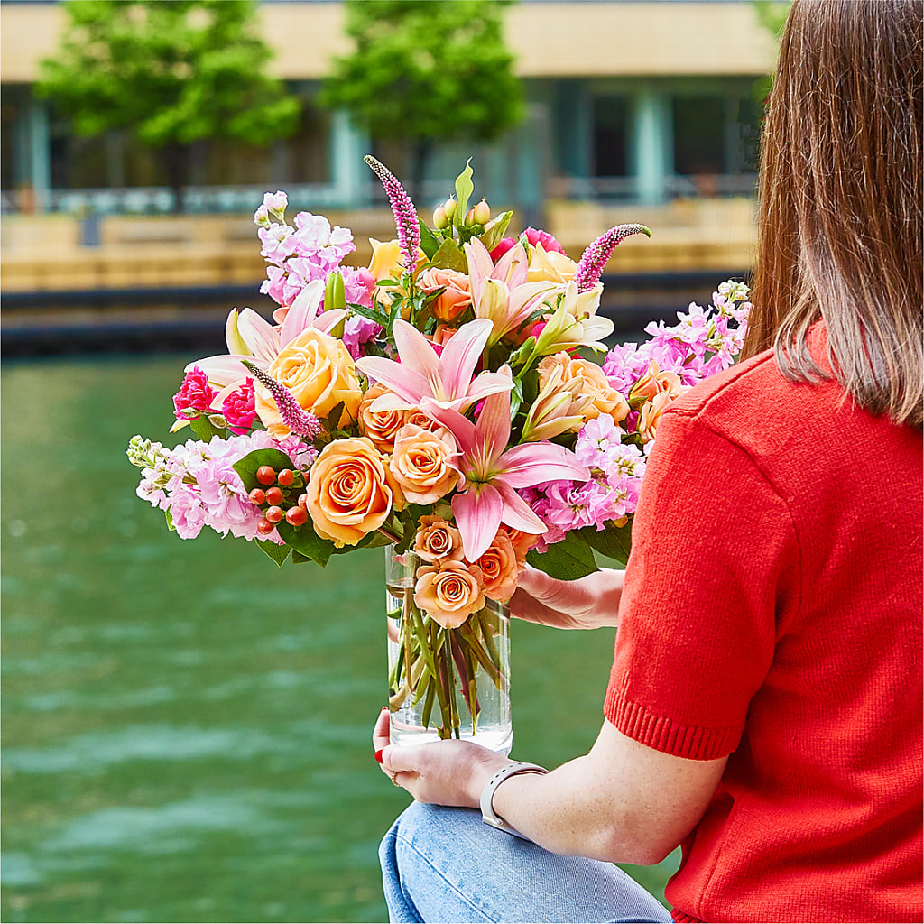 Bisous Bouquet – MAYA'S FLOWER SHOP, Carmichael CA