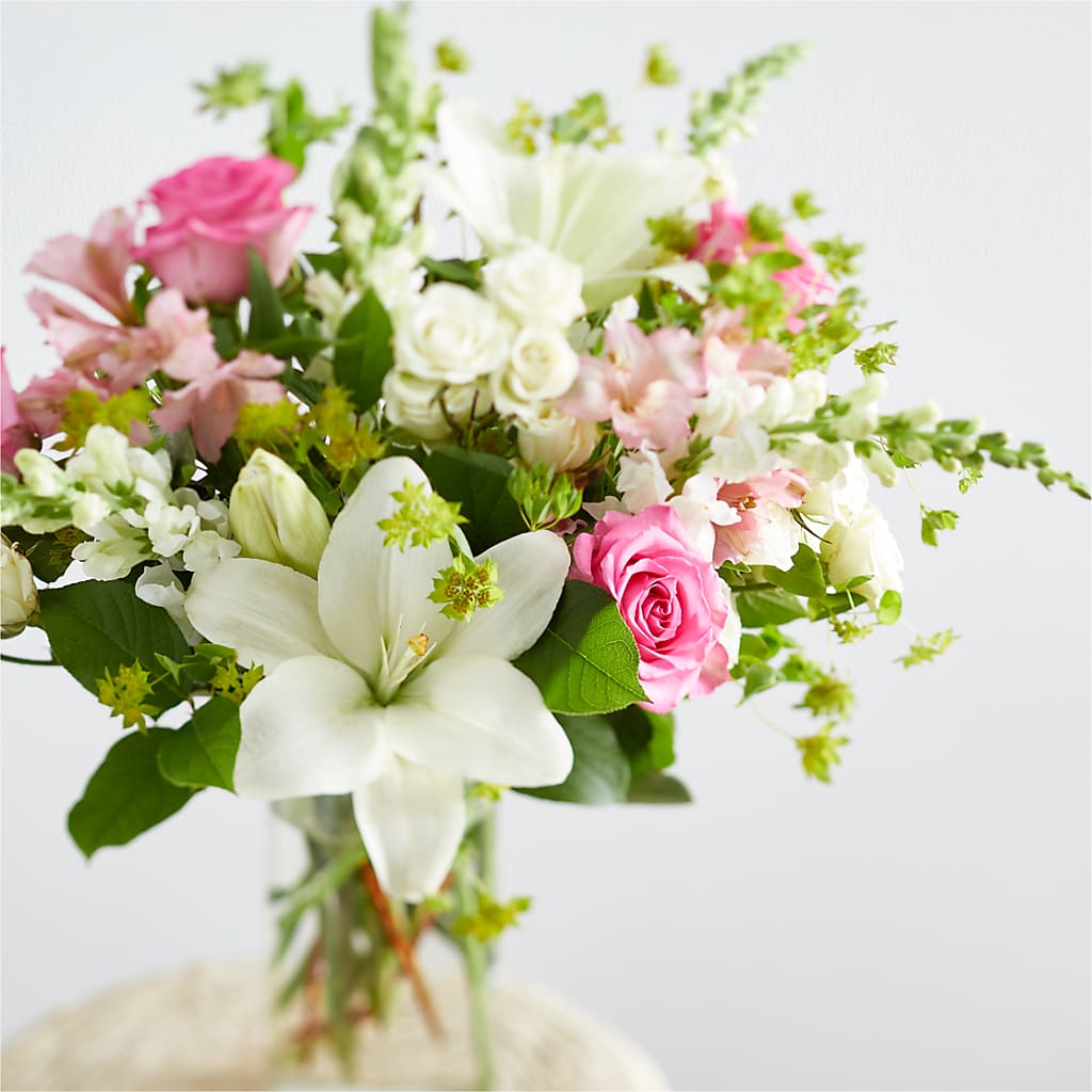 Fondly Bouquet – MAYA'S FLOWER SHOP, Carmichael CA