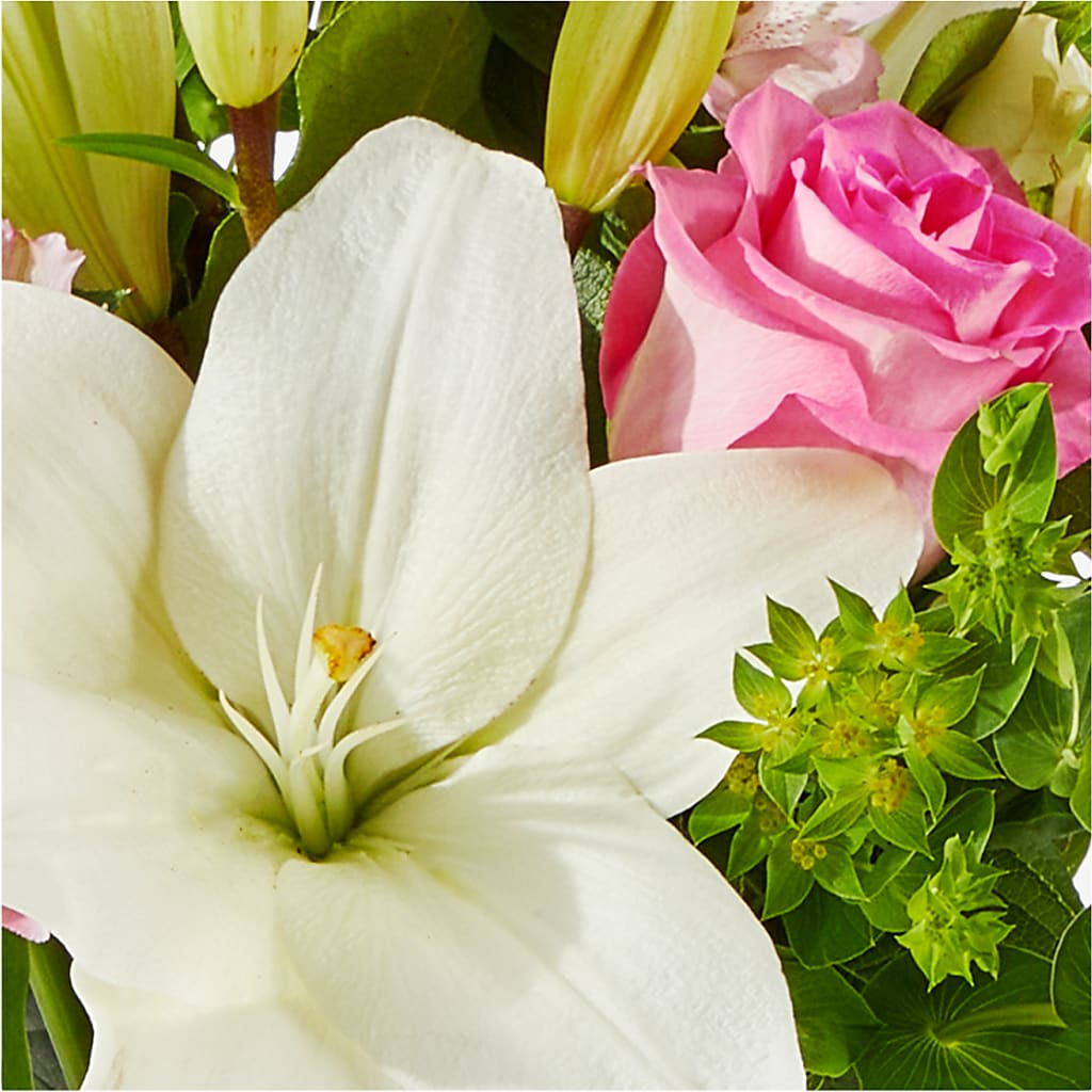 Fondly Bouquet – MAYA'S FLOWER SHOP, Carmichael CA